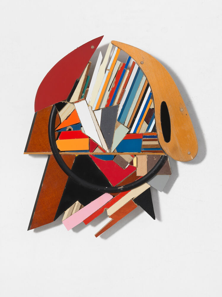 Karsten Konrad: wall piece of coloured fragments with a black ring