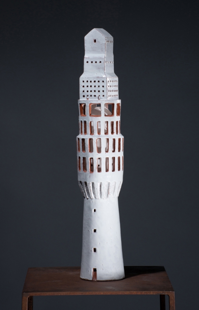 Gewächshaus, 2014, Keramik glasiert, 74 x 15 x 15 cm