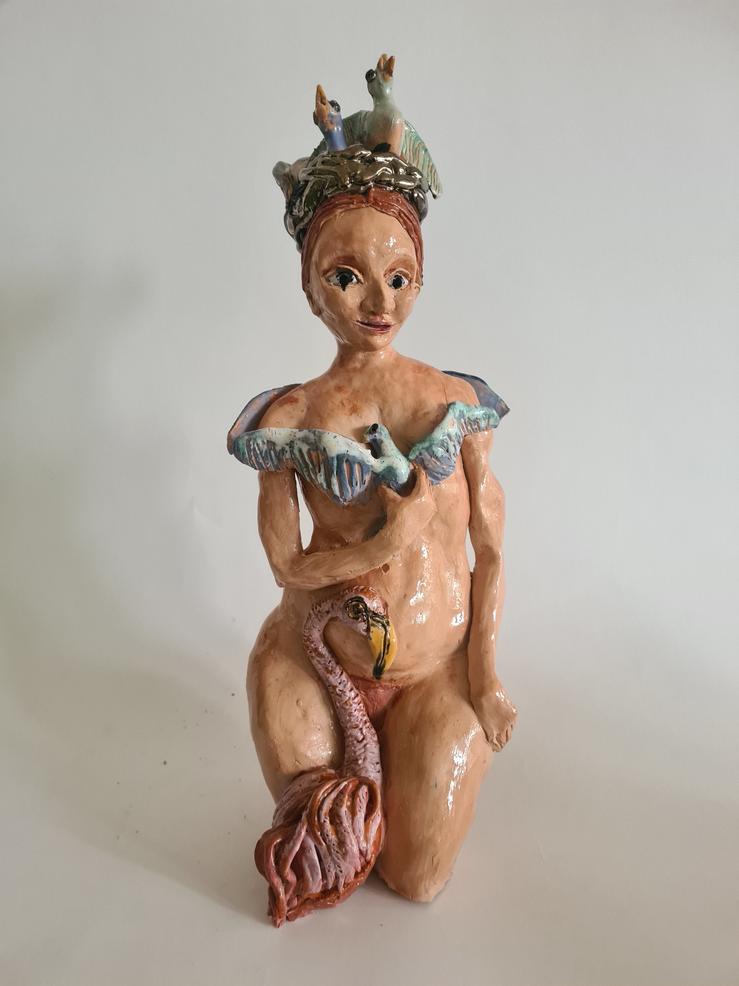 Ariane Boss, „Federkleidfrau“, 2023