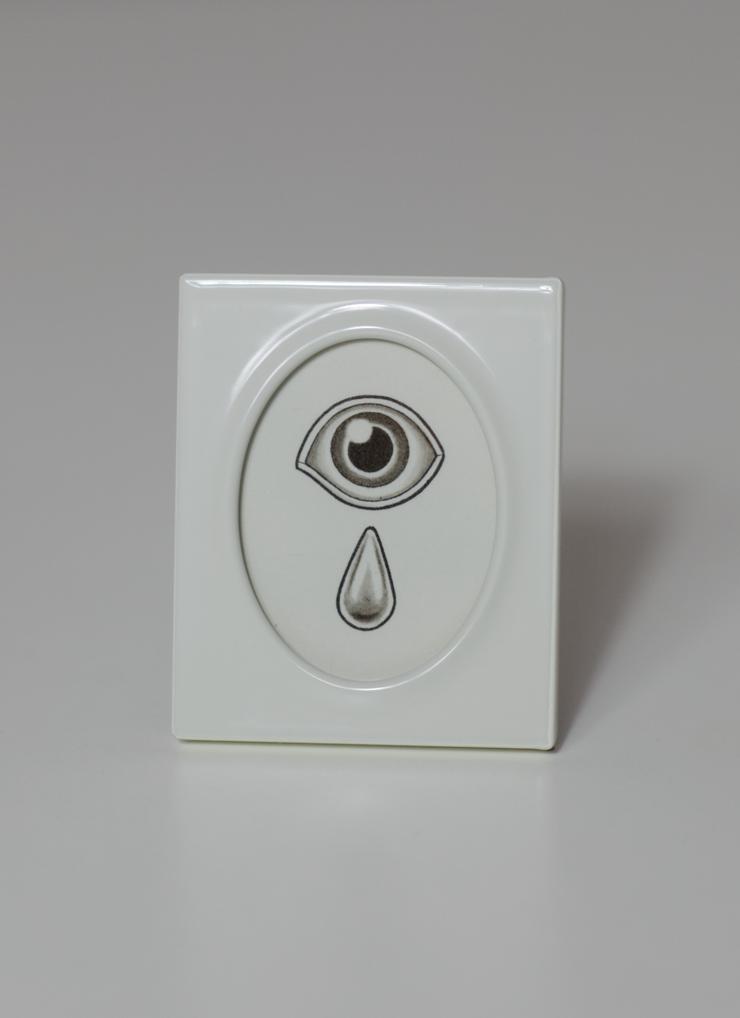 Barbara Lüdde, „Rechtes Schienbein (Auge mit Träne)“, 2022